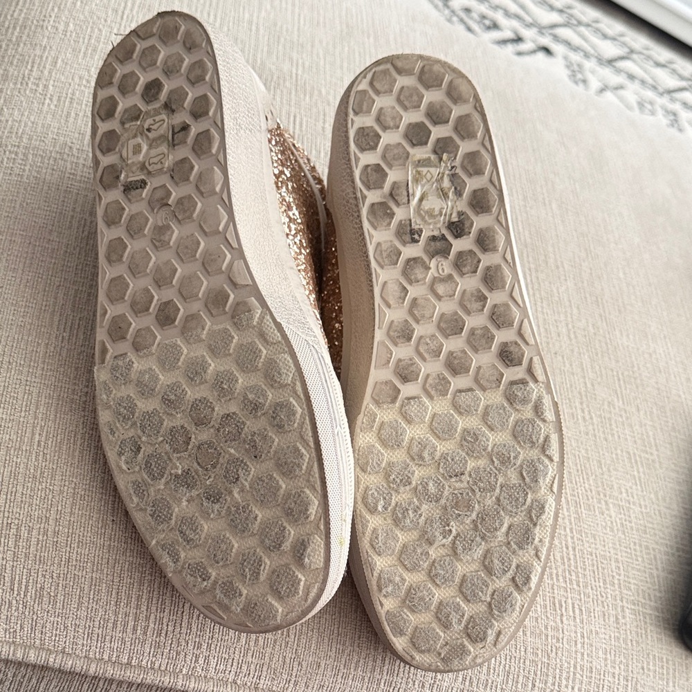 ShuShop Beige and Gold Glitter Sneakers - Picture 3 of 3